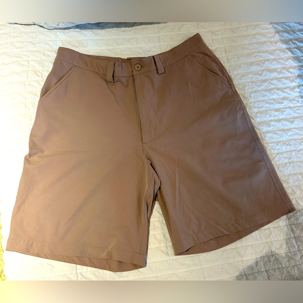 Under Armour men’s golf shorts size 36.